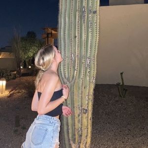 Meet your Posher, Izzy